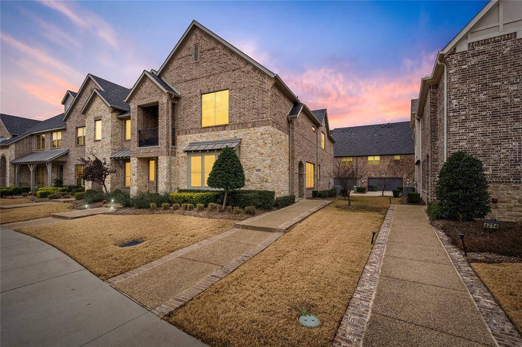 Arlington, TX 76005,4210 Cascade Sky Drive