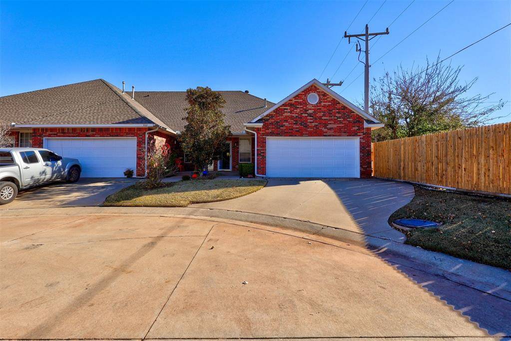 Mustang, OK 73064,500 N Russell Terrace