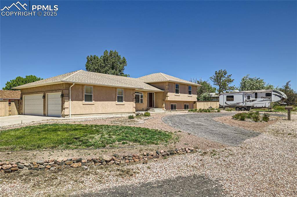 Pueblo, CO 81007,23 S Acacia DR