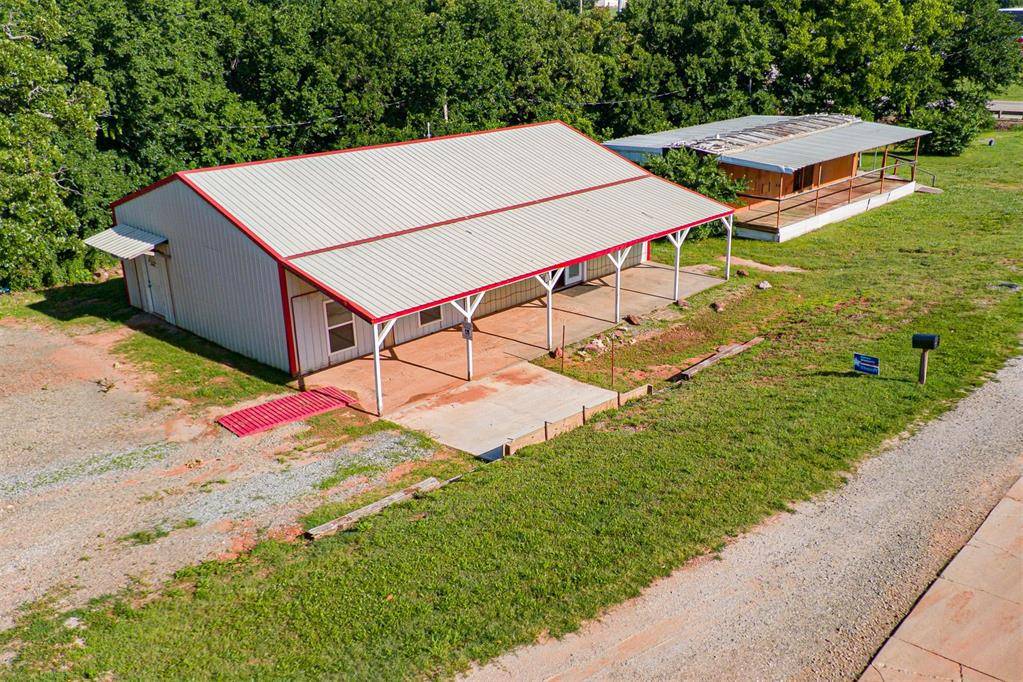 Chandler, OK 74834,1601 E 1st Street