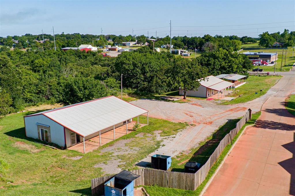 Chandler, OK 74834,1601 E 1st Street