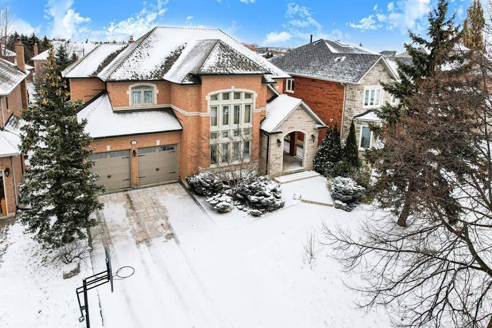 Richmond Hill, ON L4B 3V9,61 Graydon CRES