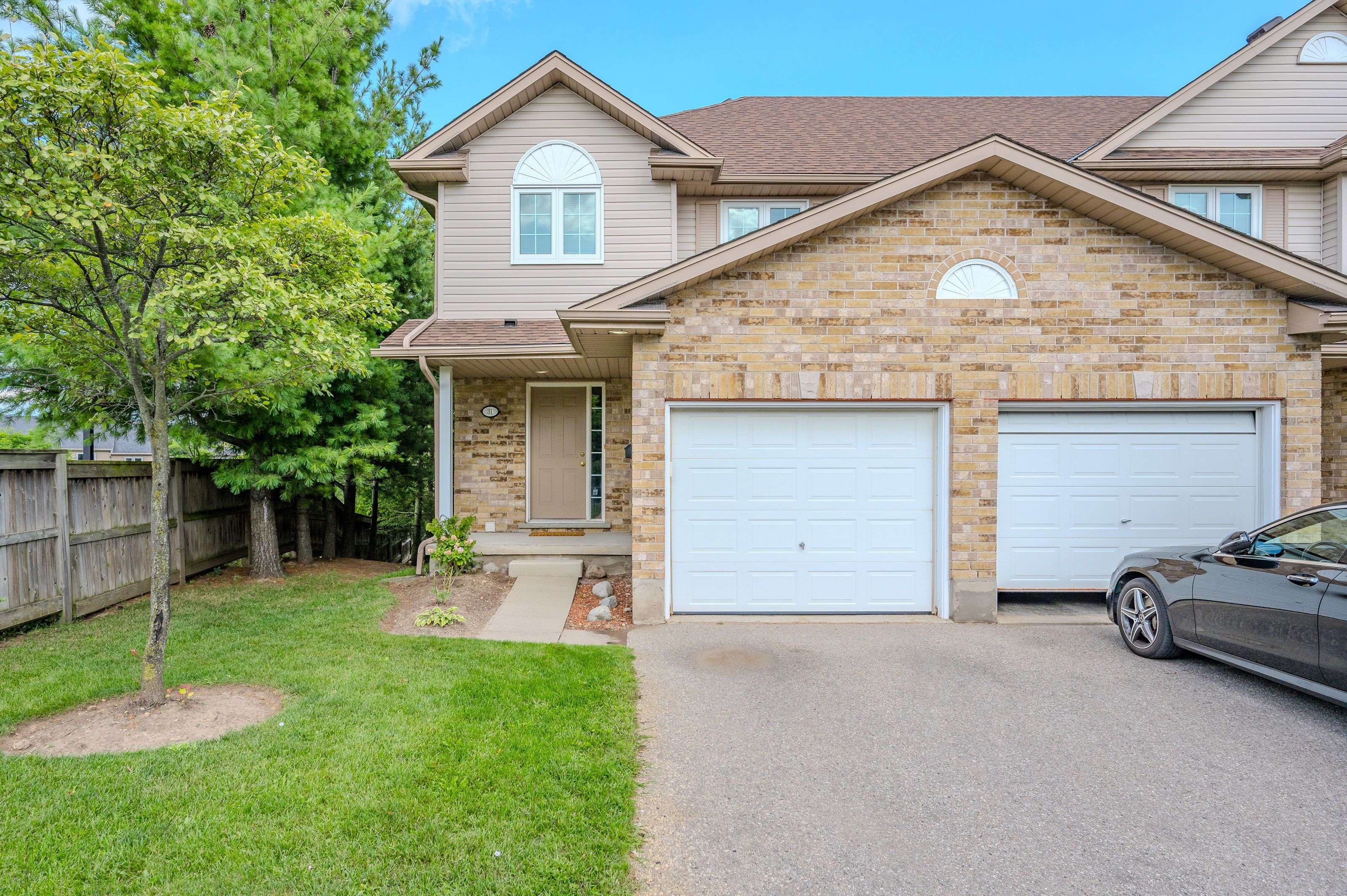 Guelph, ON N1E 7M6,31 Schroder CRES #31