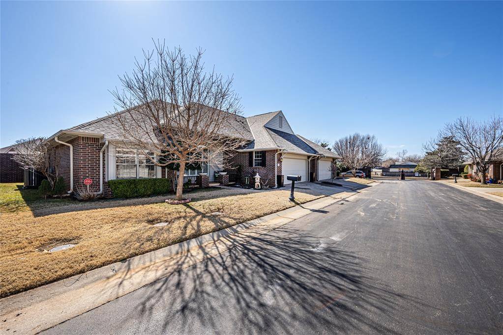 Oklahoma City, OK 73120,12500 Saint Andrews Drive #4