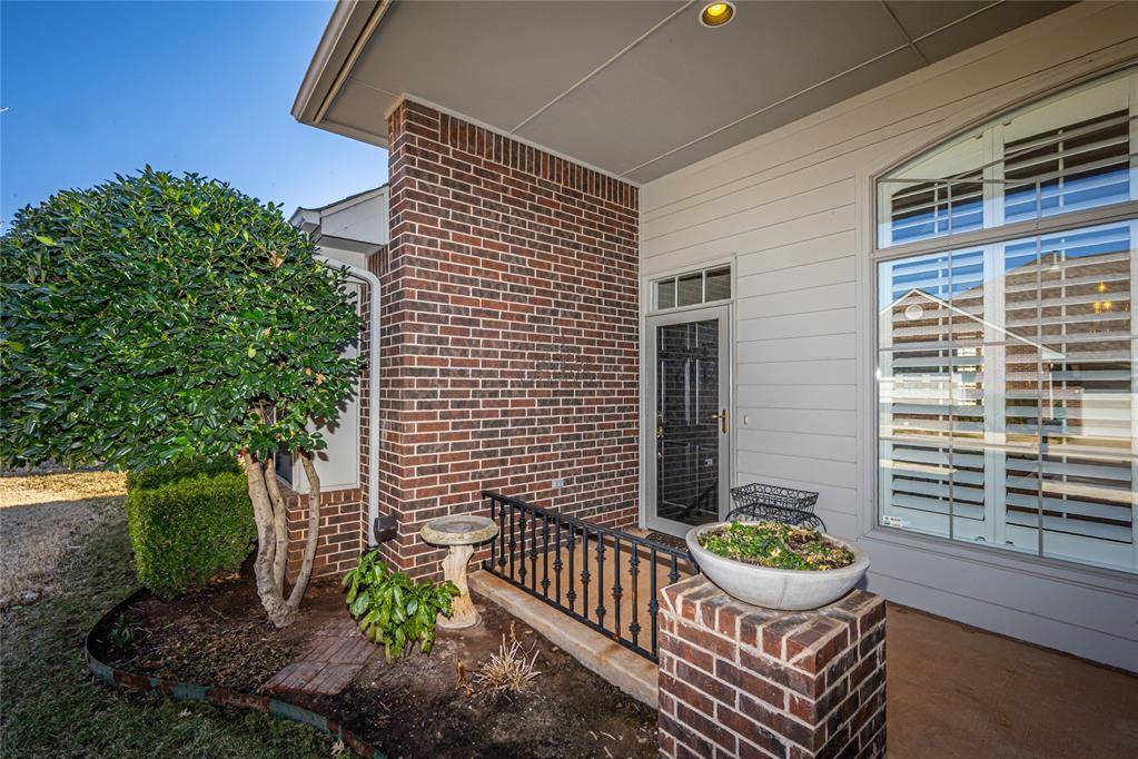 Oklahoma City, OK 73120,12500 Saint Andrews Drive #4