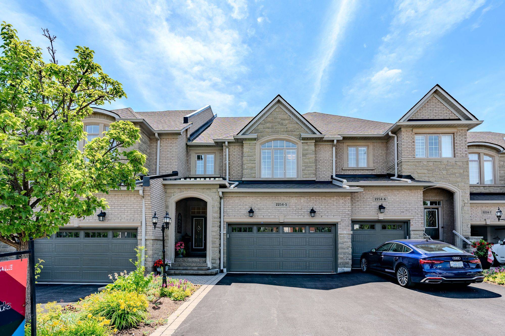 Oakville, ON L6H 7H8,2254 Rockingham DR #5