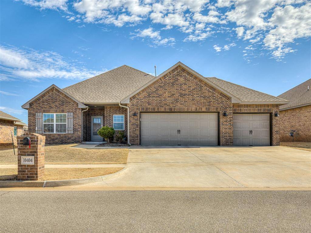 Yukon, OK 73099,10404 Lightning Creek Drive