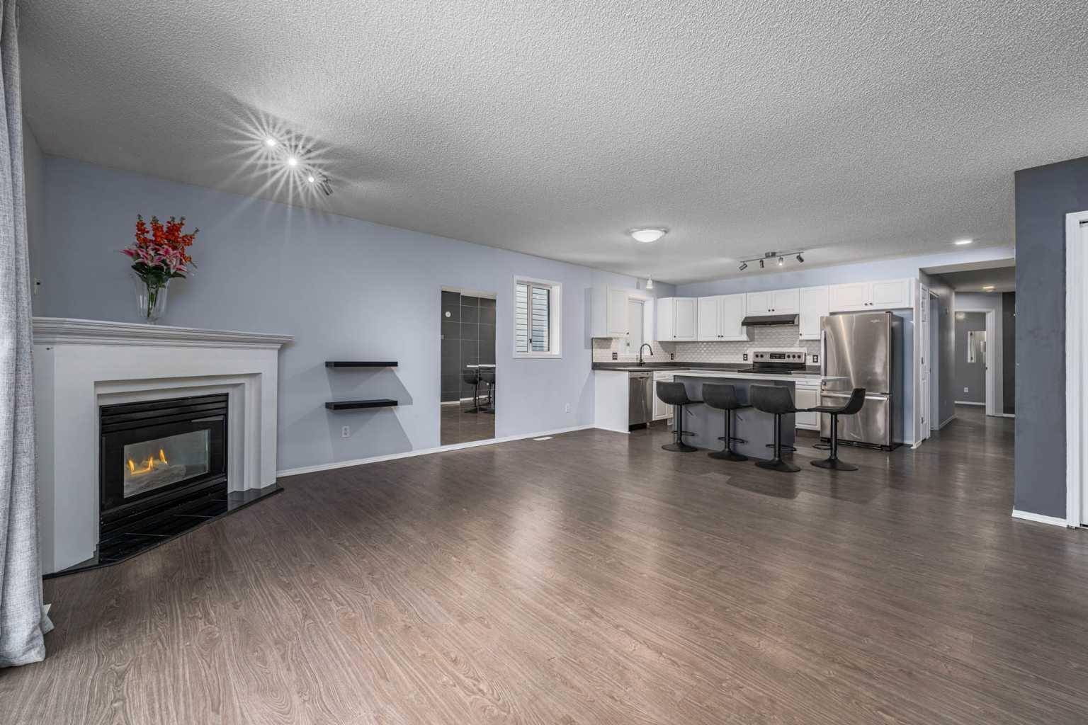 Calgary, AB T2M 2H3,121 27 AVE NW #301