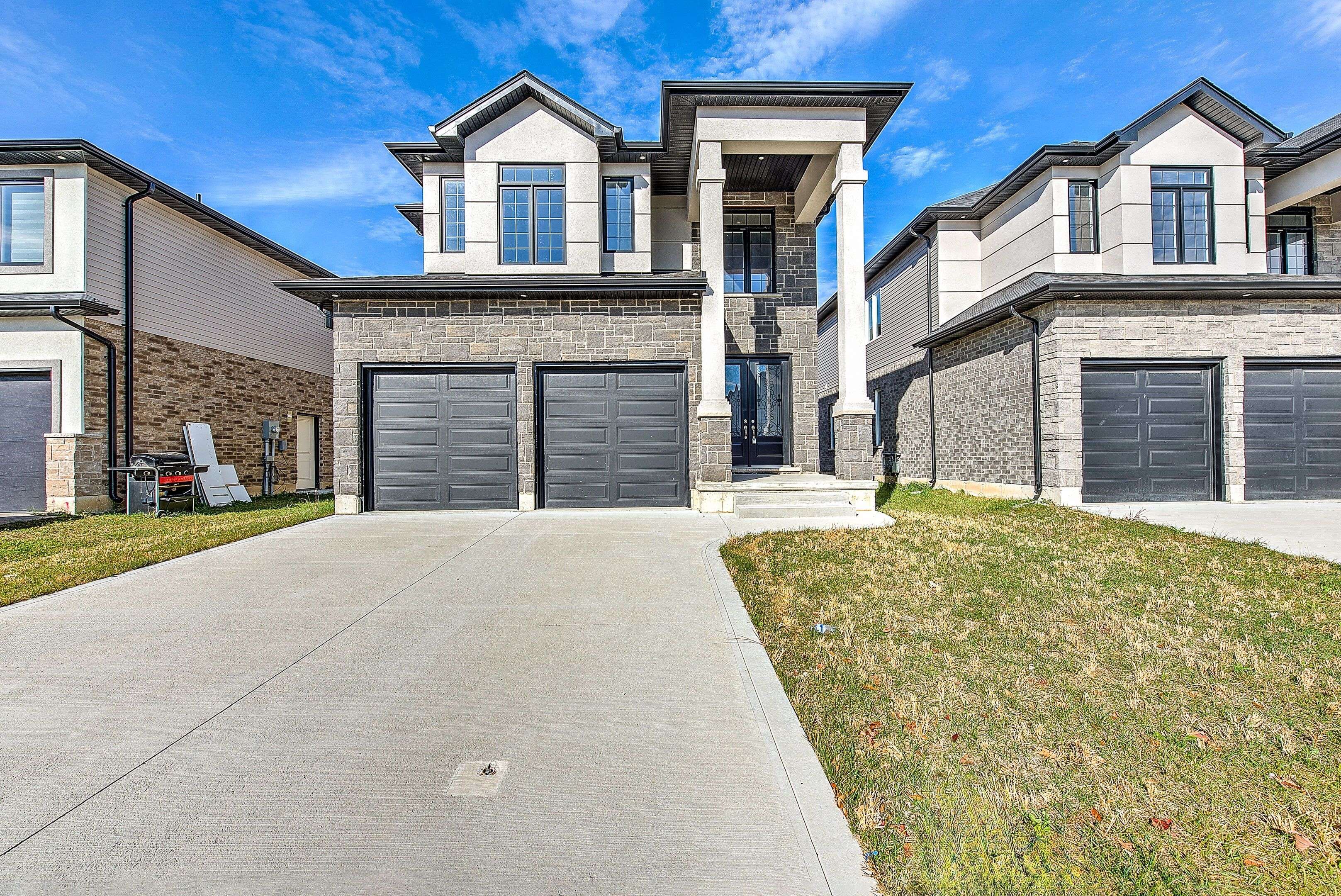 London, ON N6M 0H2,2916 LEMIEUX WALK