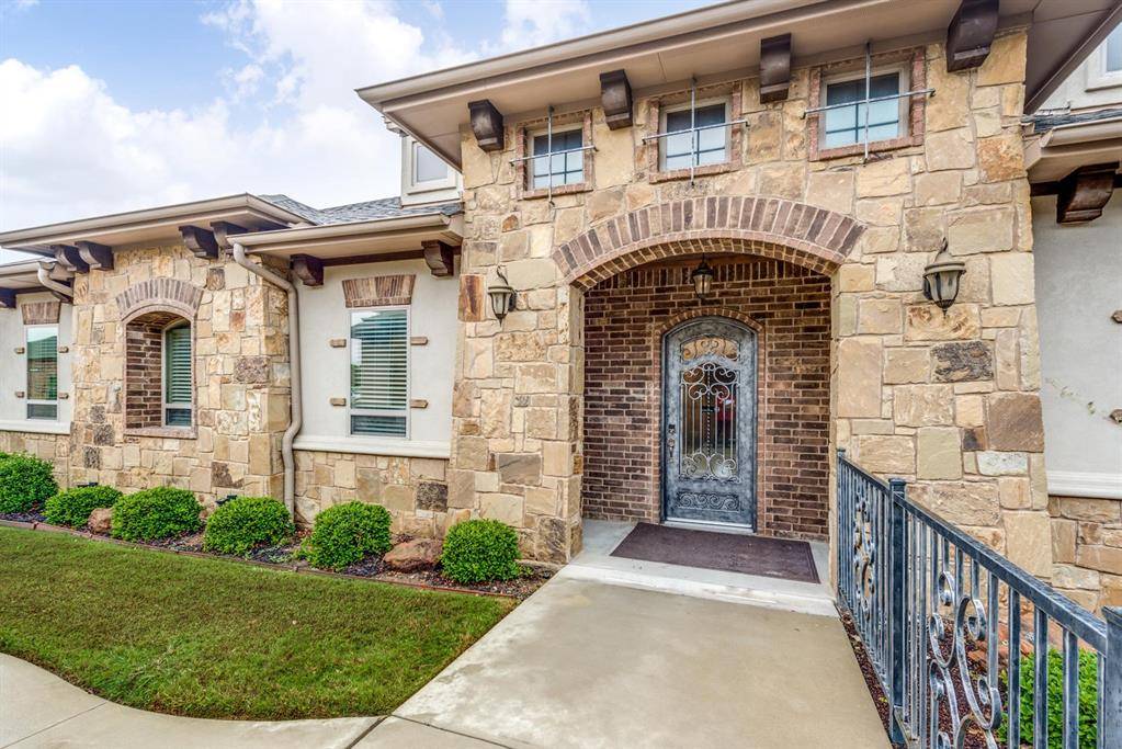 Keller, TX 76248,620 Stoneglen Drive #H