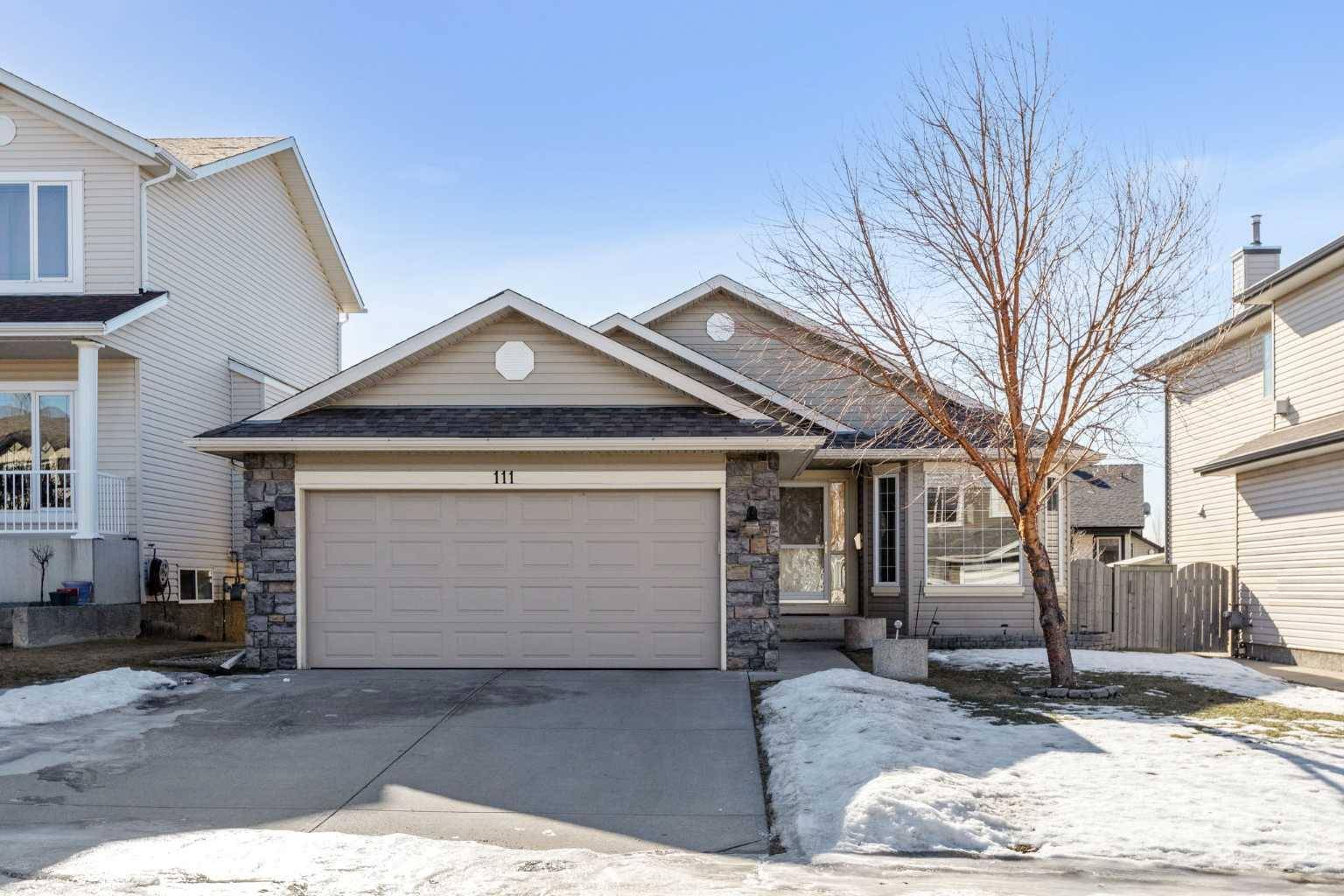 Chestermere, AB T1X1J5,111 Cove CRES