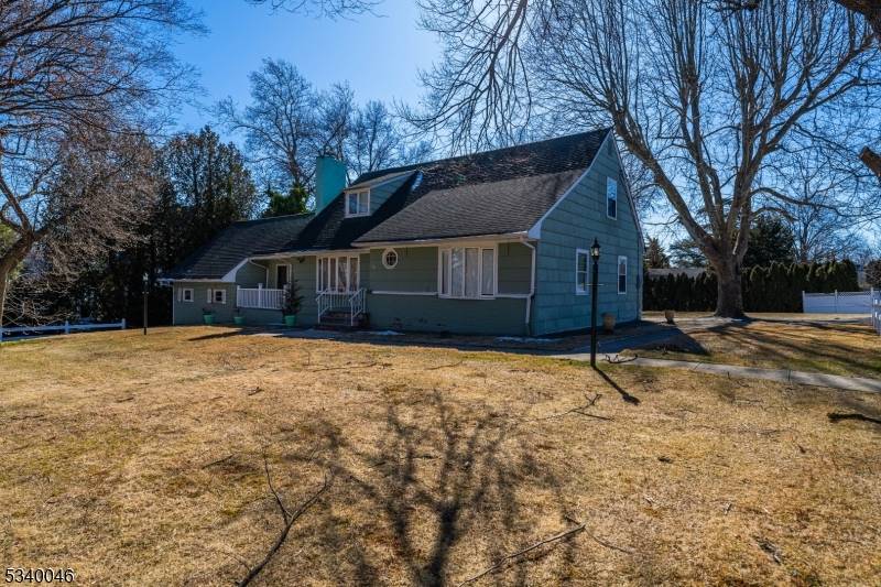 Clark Twp., NJ 07066,843 Lake Ave