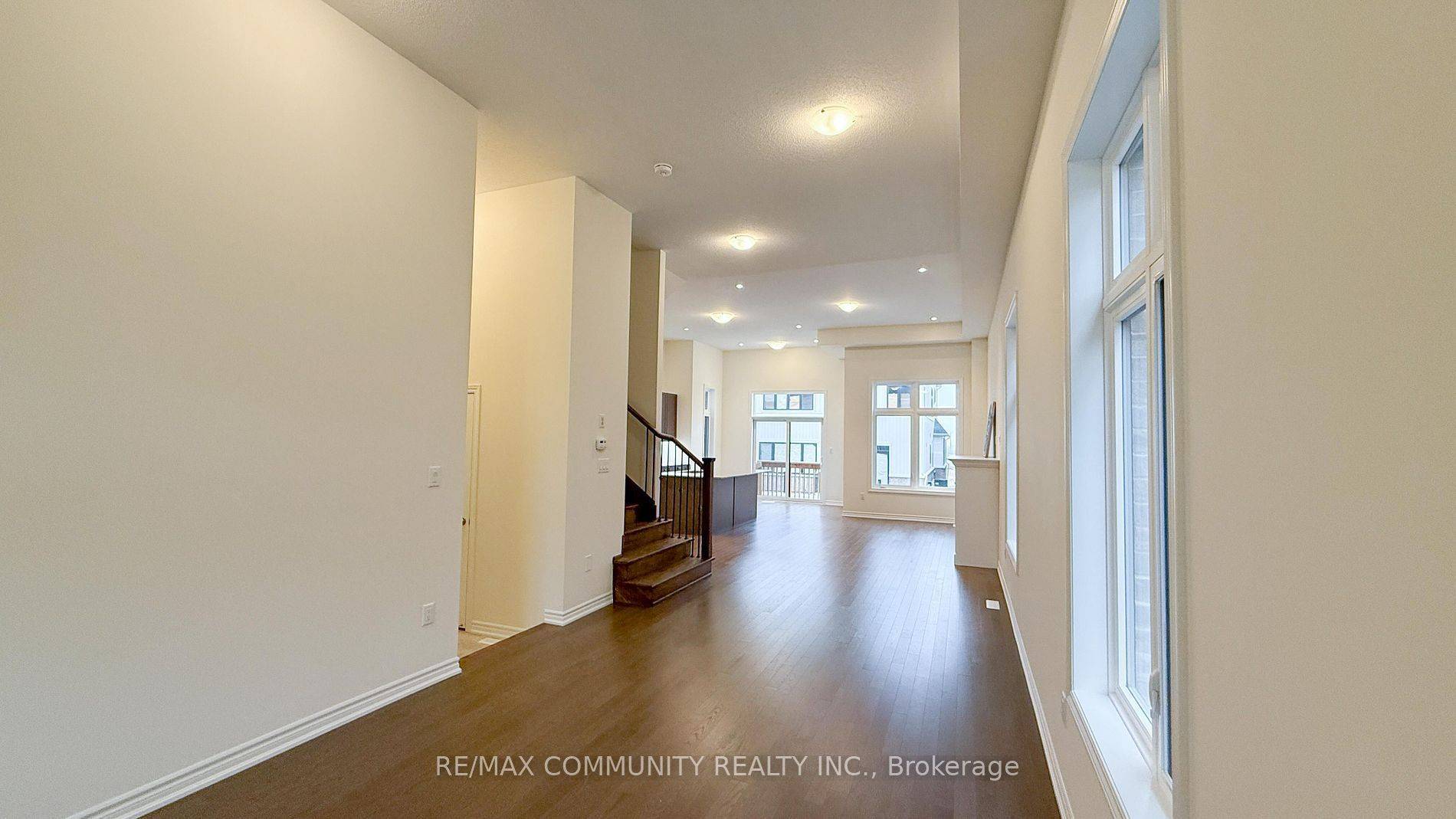 Oshawa, ON L1L 0T5,1135 Plymouth DR #Rooms