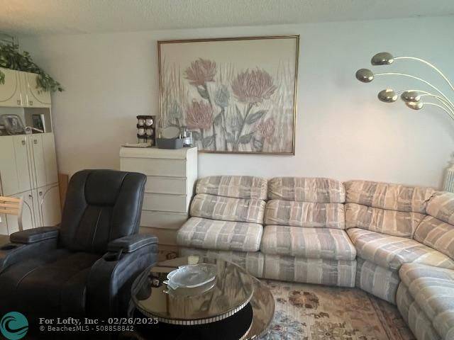 Deerfield Beach, FL 33442,148 Farnham G  #148