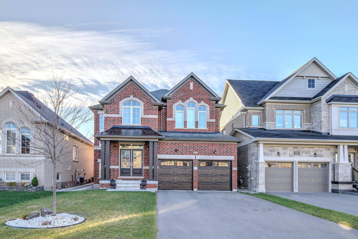 Innisfil, ON L9S 0N5,953 Barton WAY