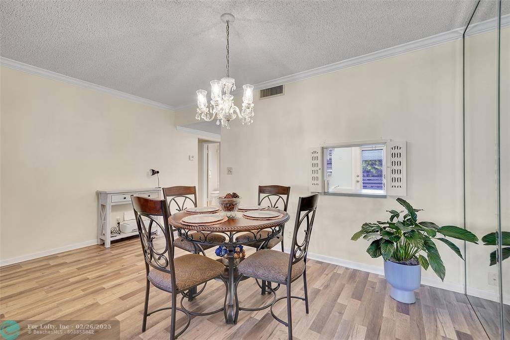 Plantation, FL 33317,6751 Cypress Rd #105