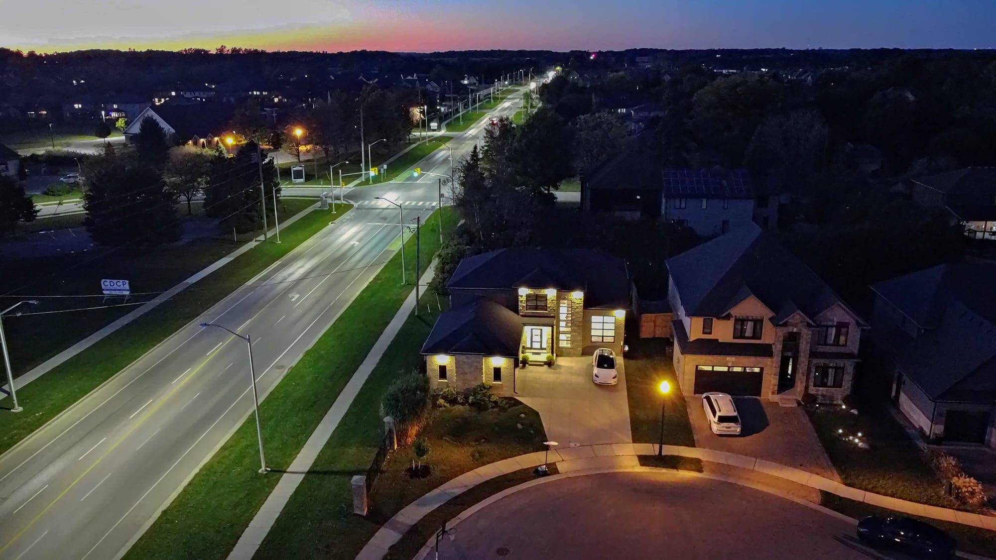 London, ON N6G 0M9,798 Hickorystick Key DR