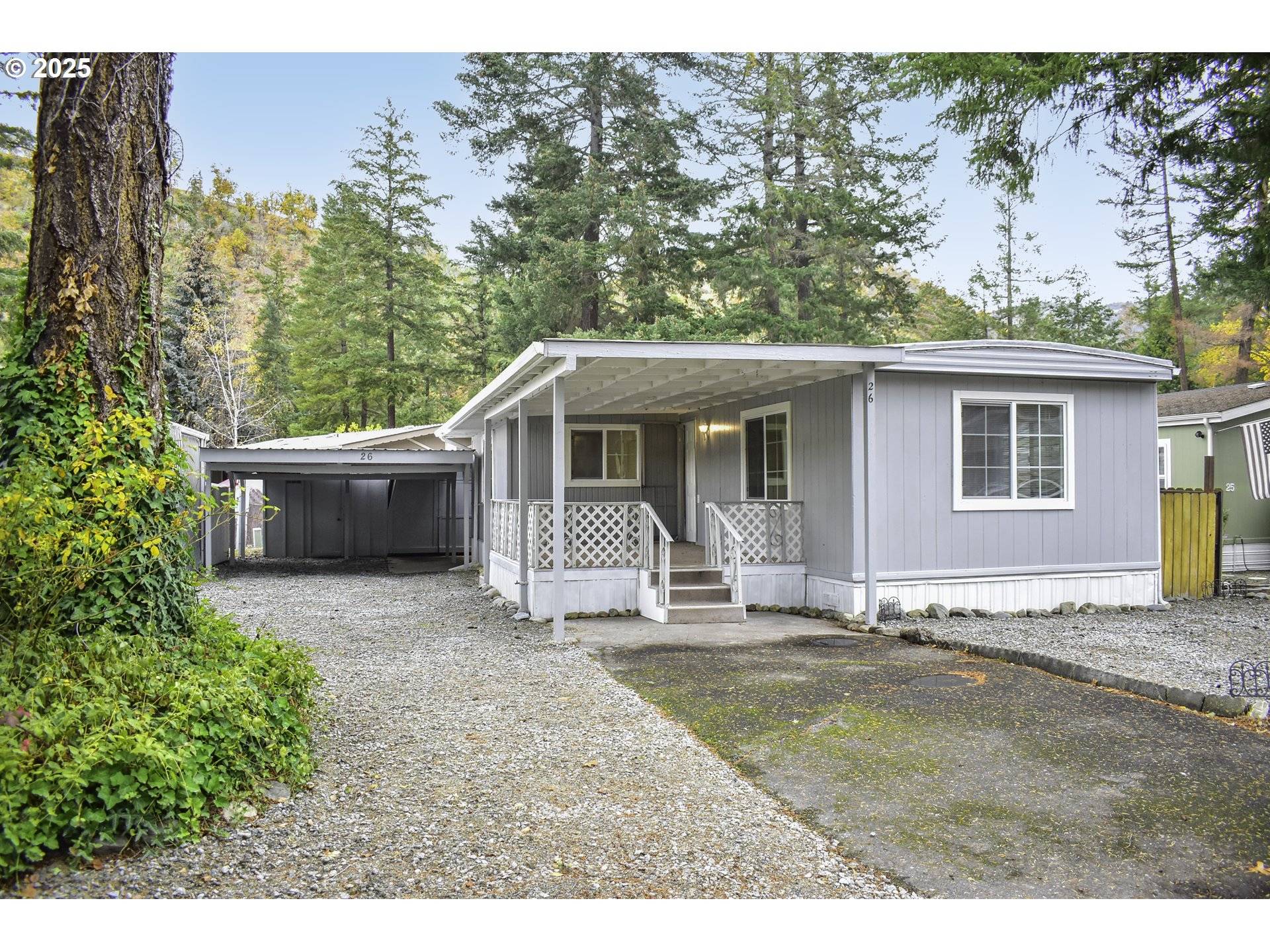 Applegate, OR 97530,537 Thompson Creek RD #26