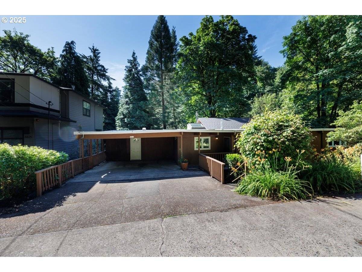 Portland, OR 97239,6611 SW PARKHILL DR