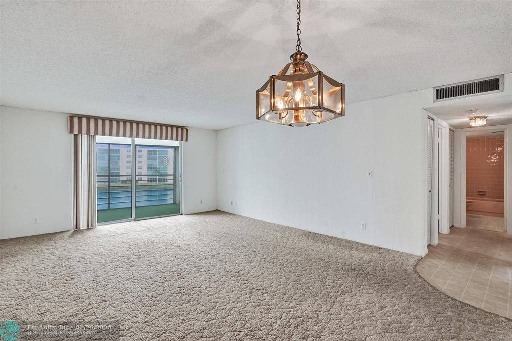 Dania Beach, FL 33004,131 SE 3rd Ave  #304