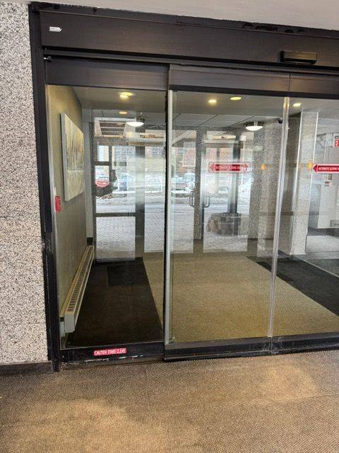 Mississauga, ON L4X 1R9,1660 Bloor ST #403