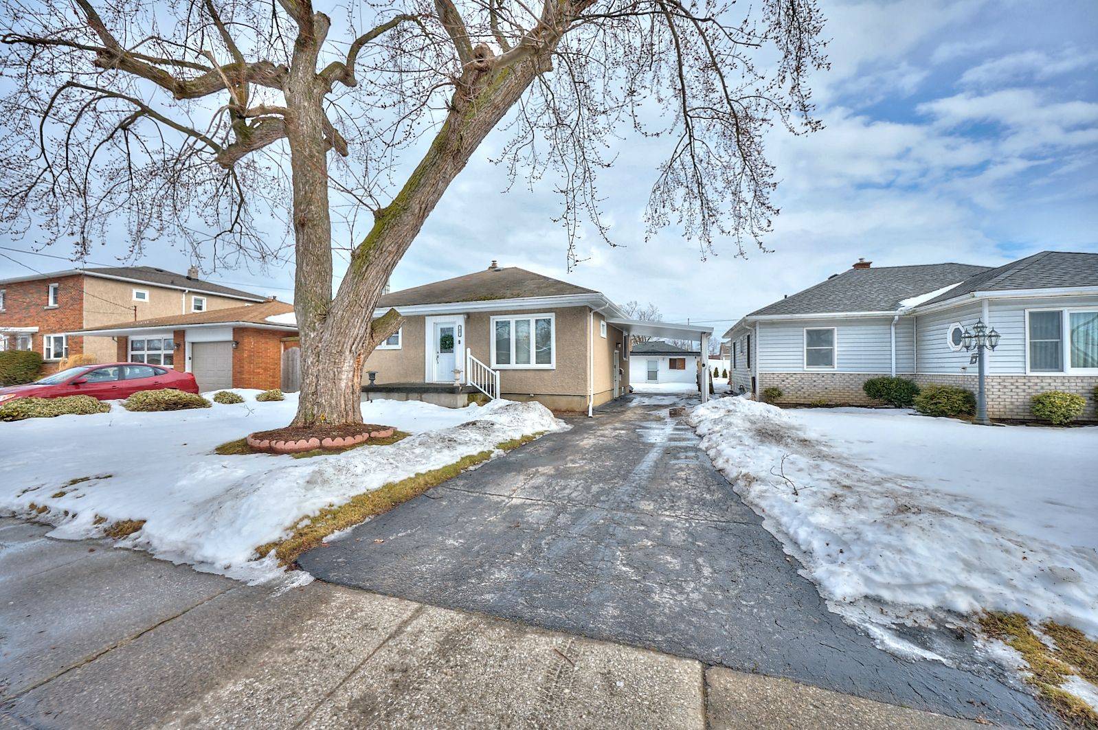 Welland, ON L3B 1K2,68 Cameron AVE W