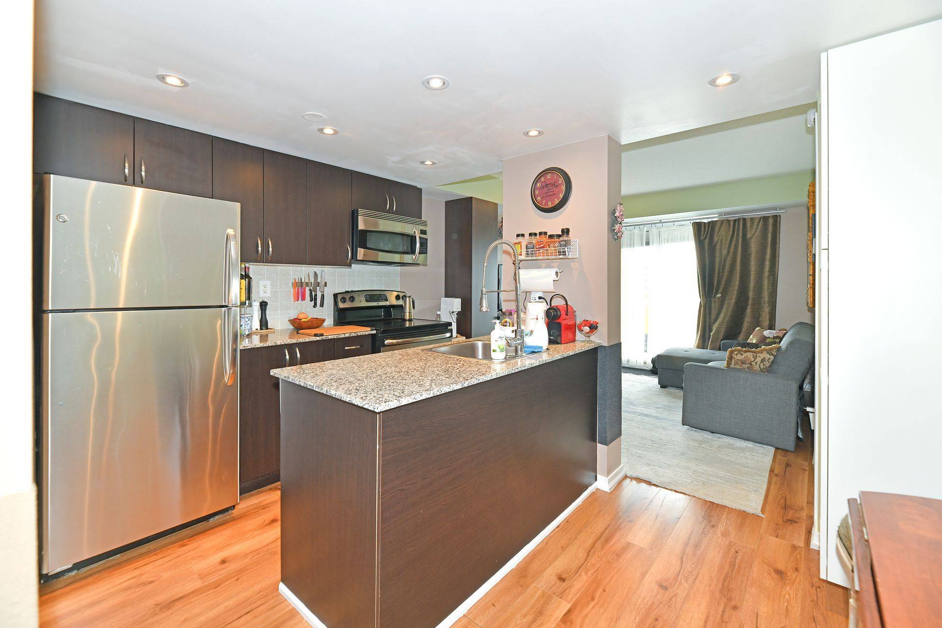 Toronto C06, ON M3H 2T3,801 Sheppard AVE W #505
