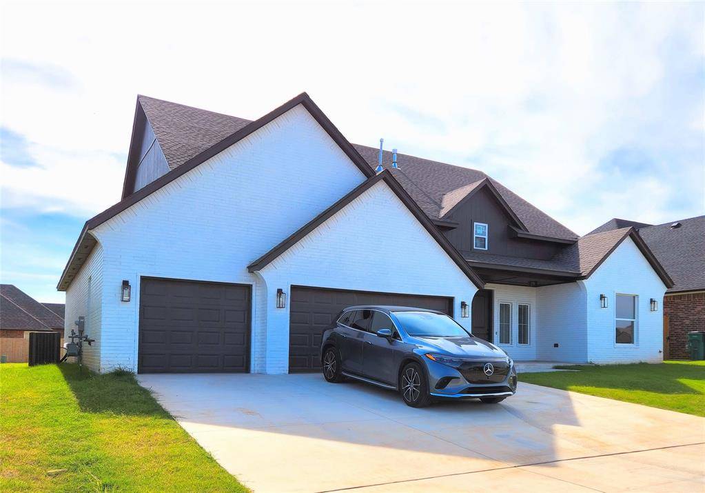 Yukon, OK 73099,216 Braxton Way