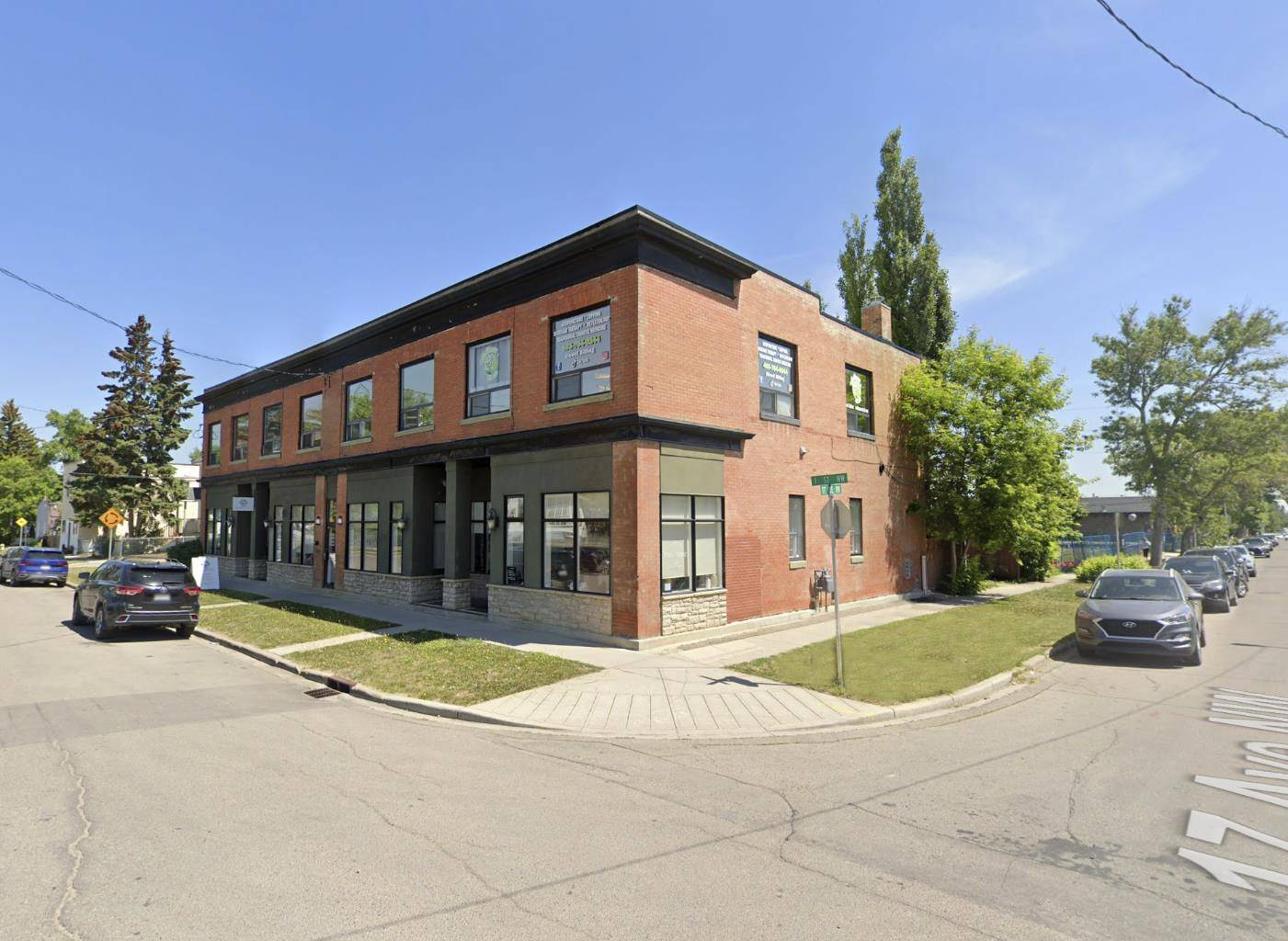 Calgary, AB T2M 2T2,1804 1st ST NW