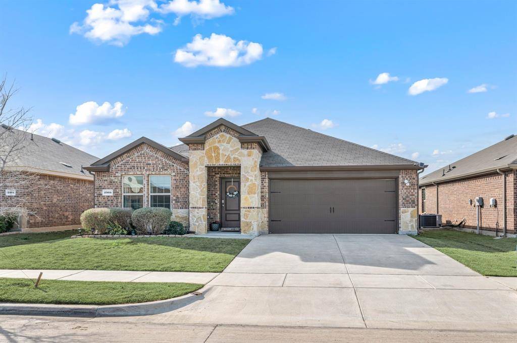 Denton, TX 76209,2905 Royal Acres Drive