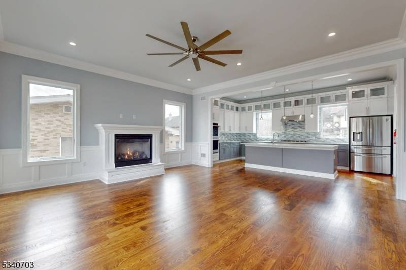 Cliffside Park Boro, NJ 07010,30 Cortland Pl