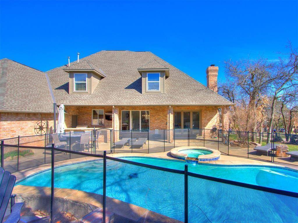 Edmond, OK 73003,3919 Creek Bank Drive