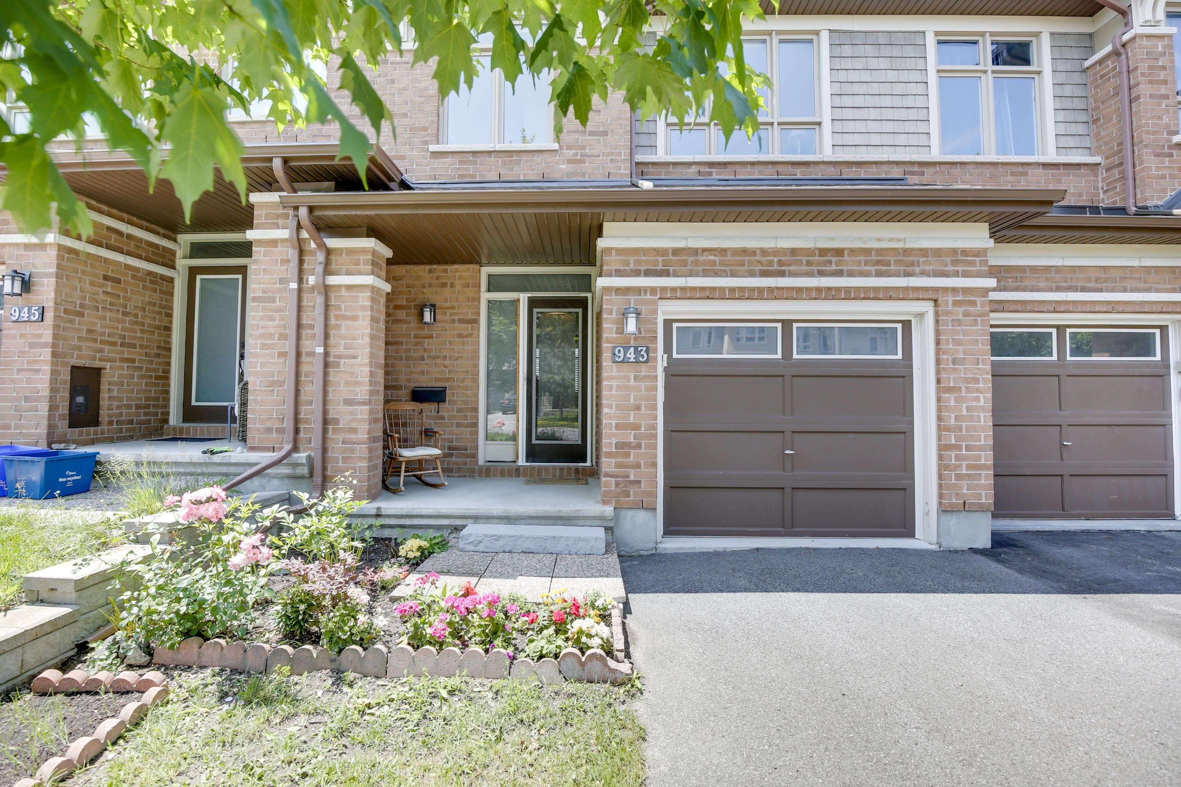 Kanata, ON K2T 0B7,943 FLETCHER CIR