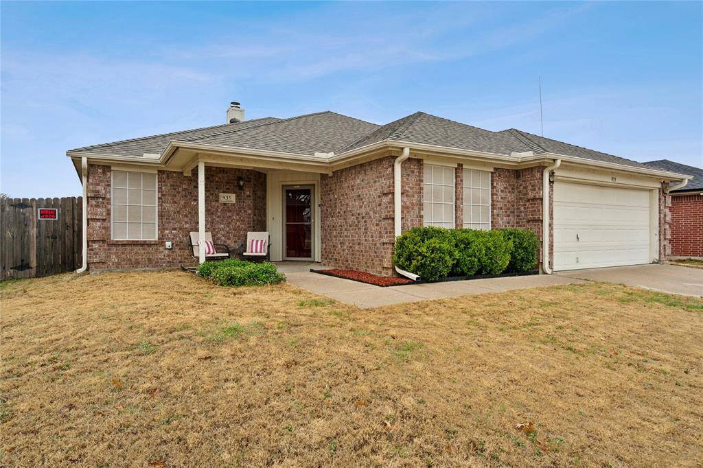 Burleson, TX 76028,935 Aaron Drive