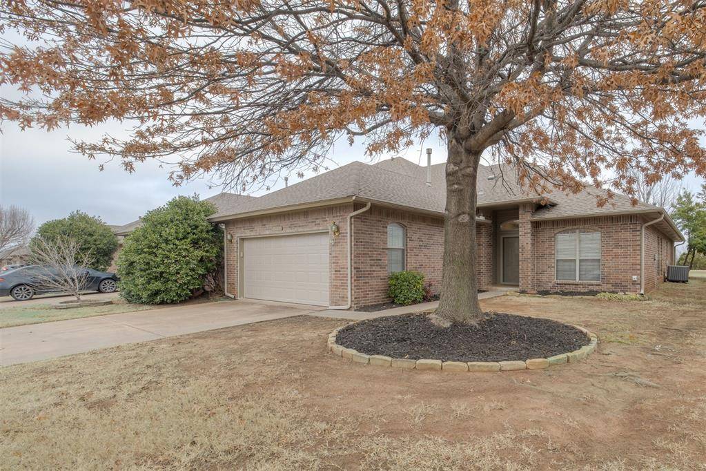 Edmond, OK 73013,16100 Vintage Court