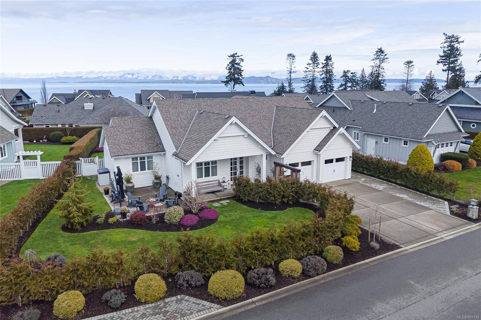 Qualicum Beach, BC V9K 0A2,815 Bluffs Dr