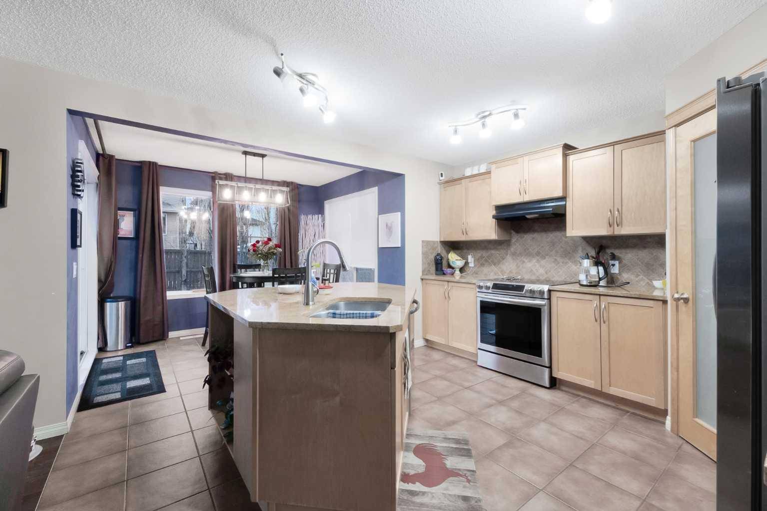 Calgary, AB T3R 1K8,33 Kincora LNDG NW