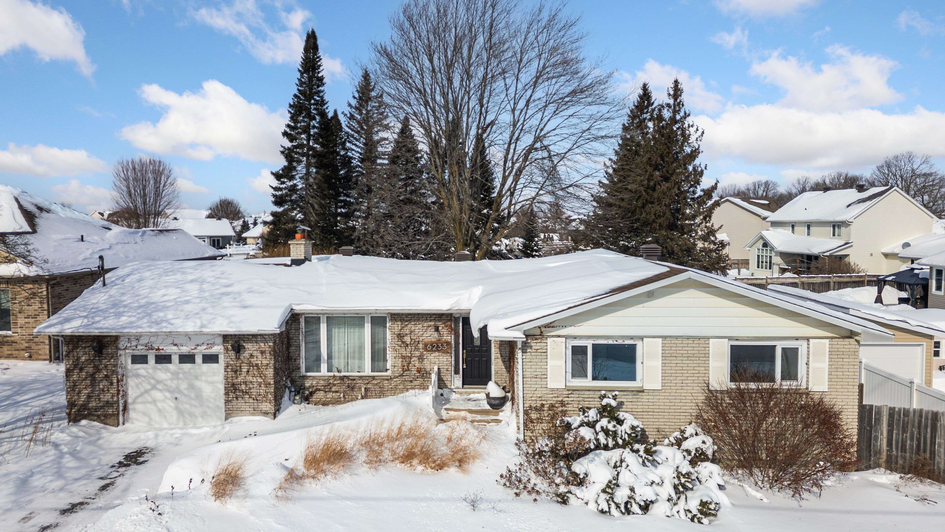 Stittsville - Munster - Richmond, ON K0A 2Z0,6233 PERTH ST