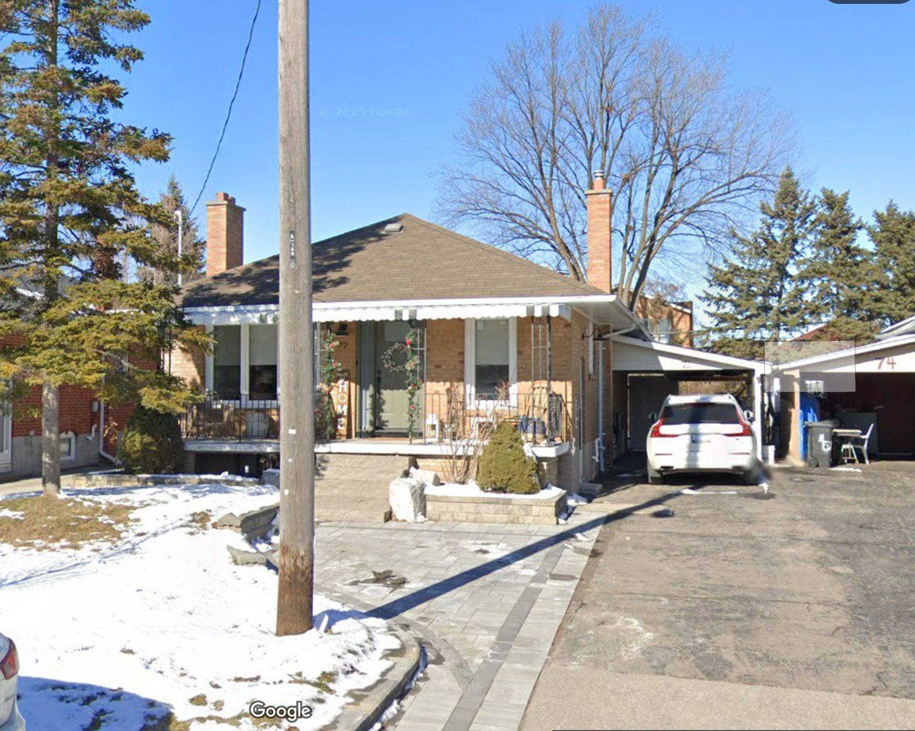 Toronto E04, ON M1R 4H8,72 Christina CRES