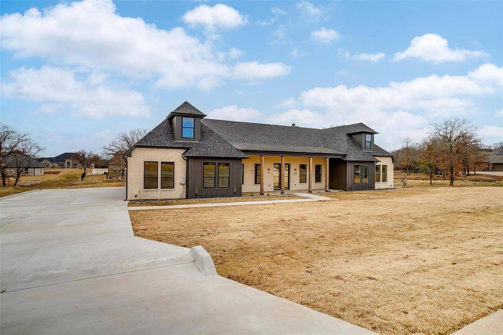 Lipan, TX 76462,269 Sugartree Circle