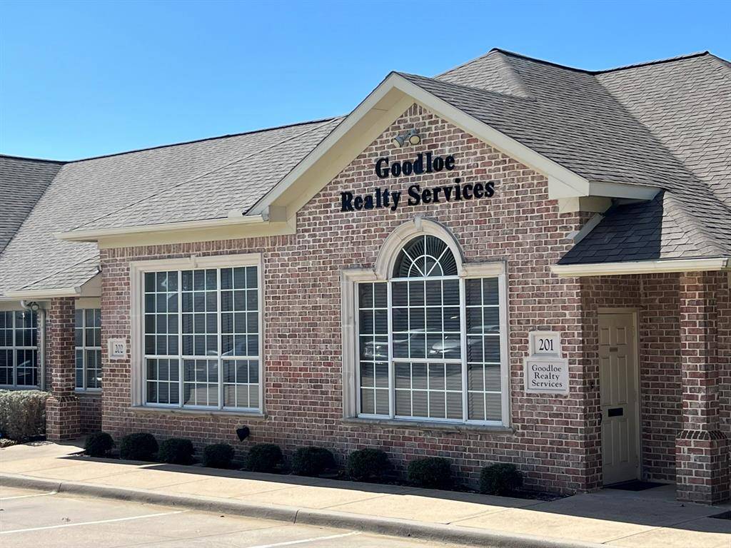 Carrollton, TX 75006,2840 Keller Springs Road #201-202