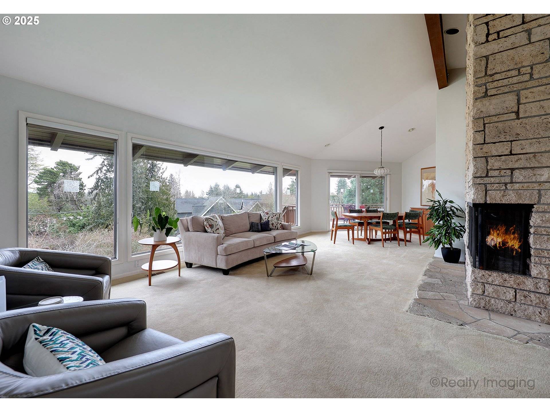 Lake Oswego, OR 97034,1485 TIMBERLINE DR