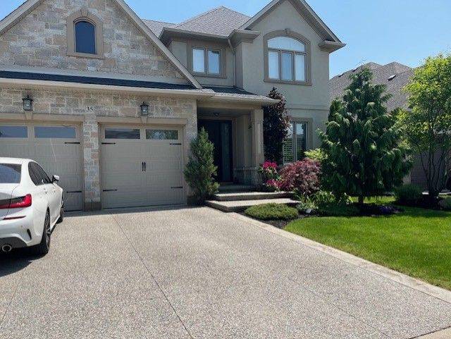 Hamilton, ON L9B 0C9,35 GRETI DR