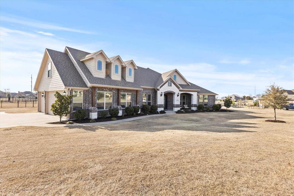 Van Alstyne, TX 75495,231 Colt Street