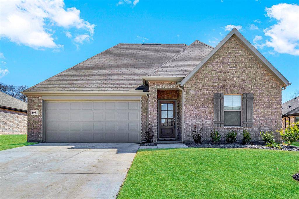 Van Alstyne, TX 75495,1931 Rolling Ridge Drive