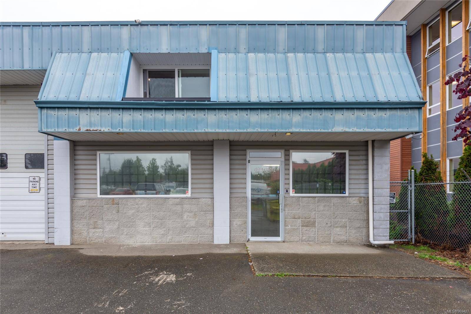 Campbell River, BC V9W 2E4,1437 16th Ave #C