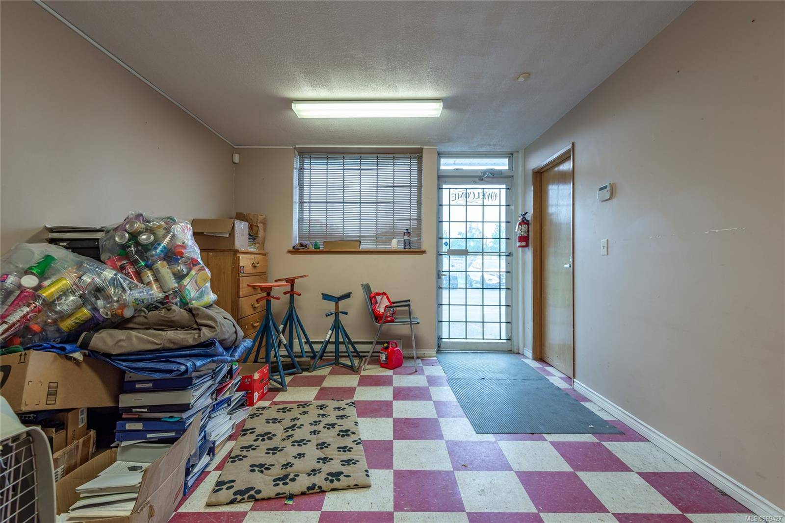 Campbell River, BC V9W 2E4,1437 16th Ave #C