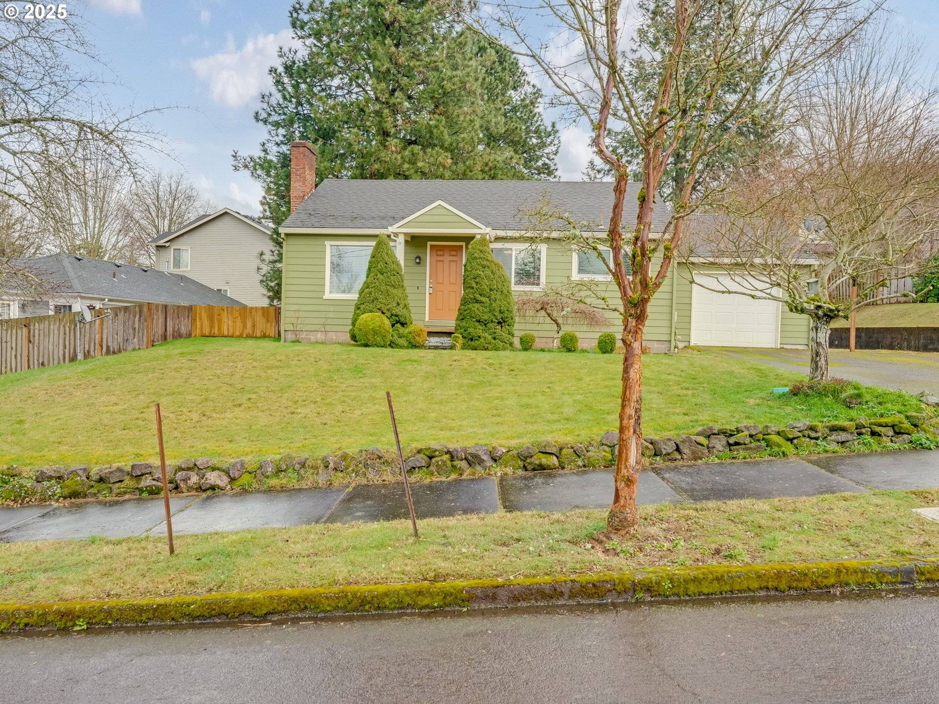 Portland, OR 97266,9577 SE TENINO CT