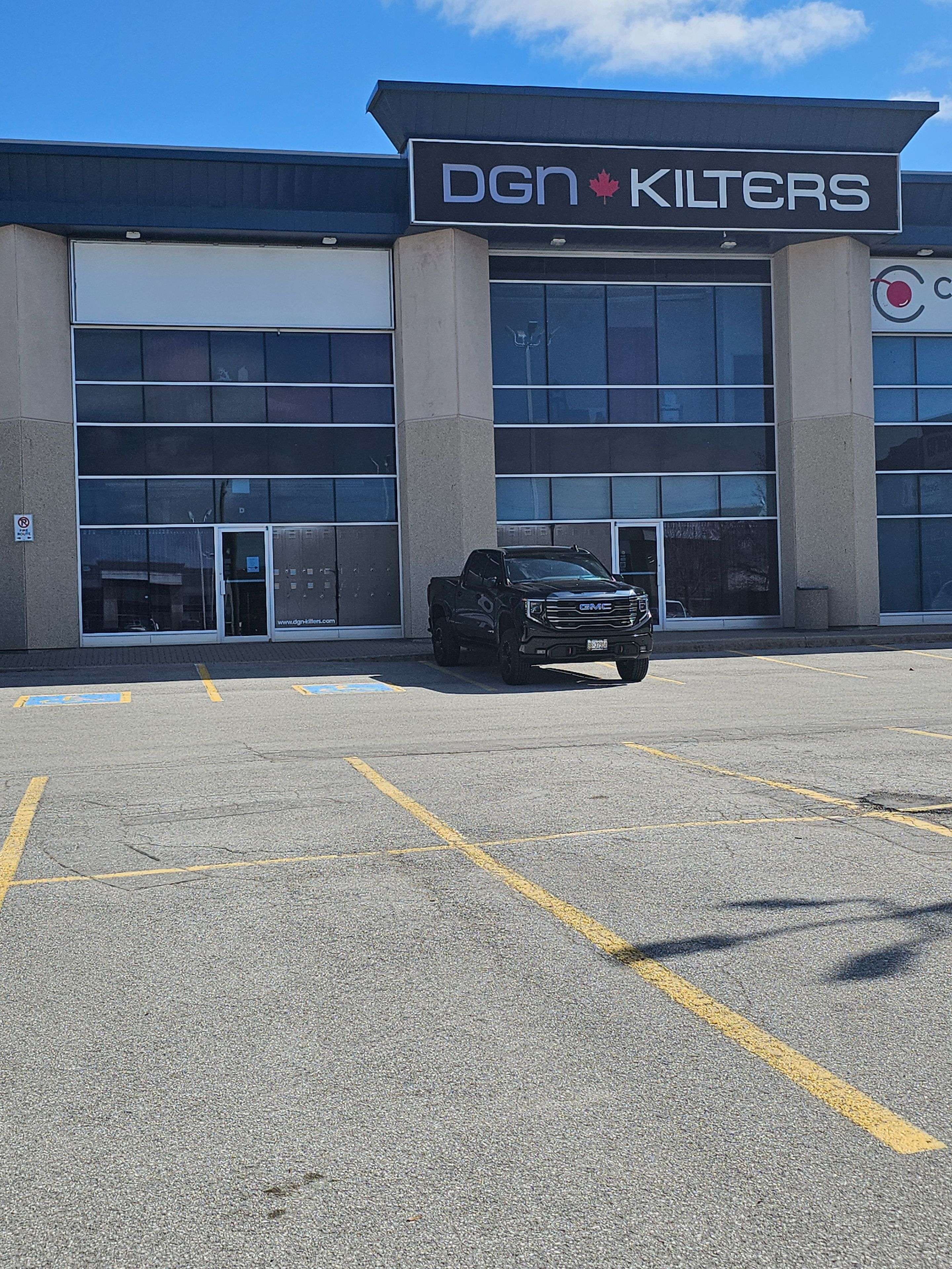 Barrie, ON L4N 8W8,132 COMMERCE PARK DR #D & E