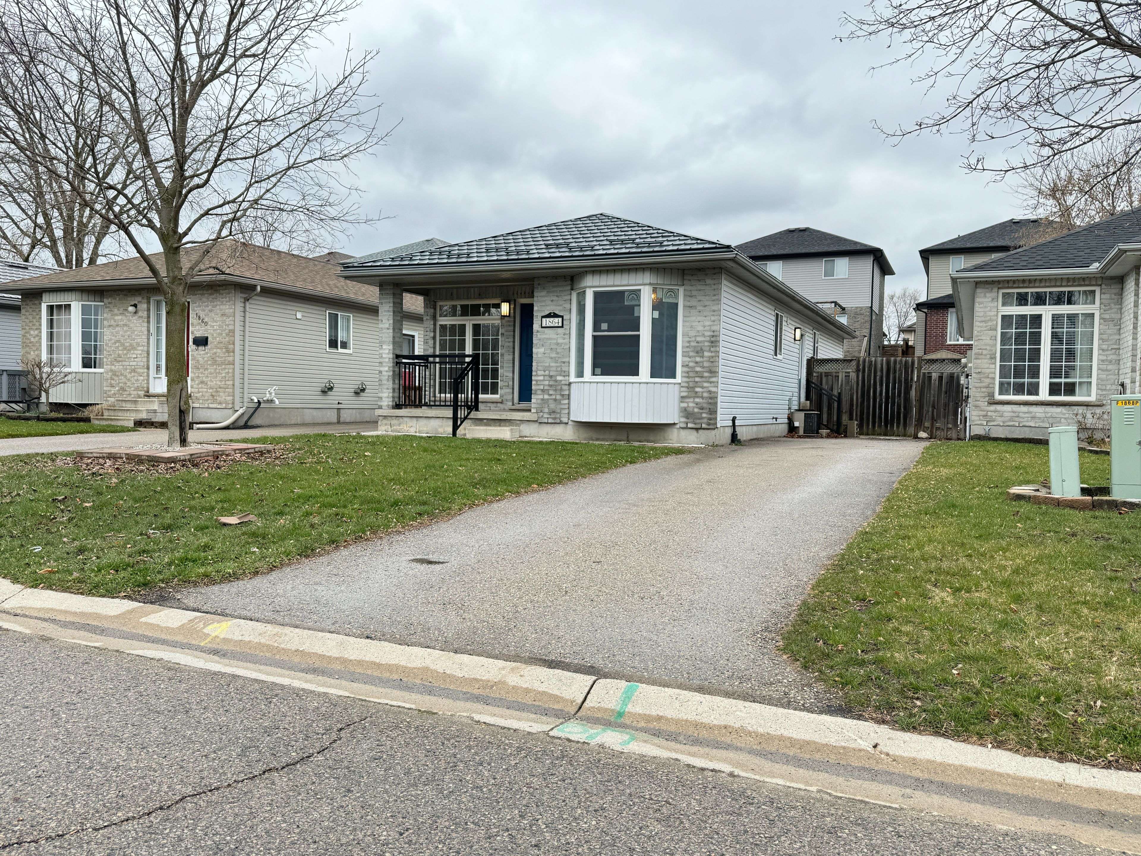 London, ON N5W 6E3,1864 PURCELL DR